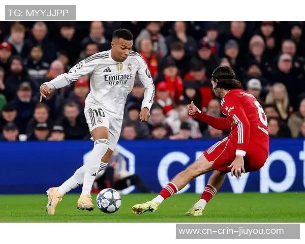 有人支撑有人不满 皇马更衣室因阿隆索产生分歧? 有人支撑有人不满 皇马更衣室因阿隆索产生分歧?